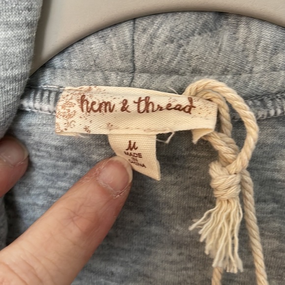 NWT Hem & Thread Quilted Gray Wrap Front Jacket/Sweater Pockets Size Medium - Picture 10 of 11